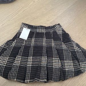 Plaid pleated skirt